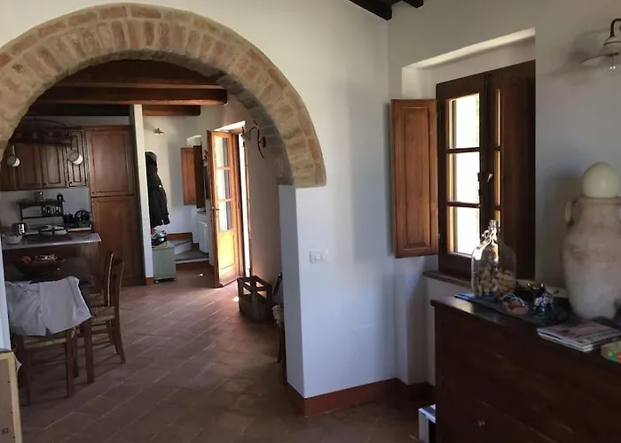 Tuscan For 6 People, Ideally Located Nyaraló