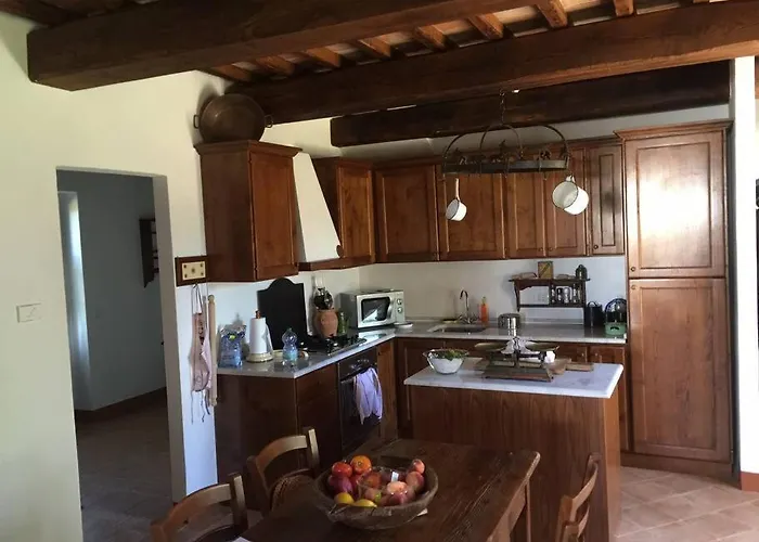 Дом отдыха Tuscan For 6 People, Ideally Located