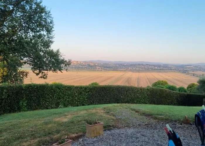 Дом отдыха Tuscan For 6 People, Ideally Located